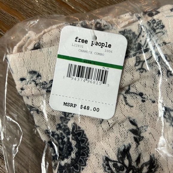 Free People Layered in Lace Legging Ivory Combo Size Large NWT FP - Picture 6 of 7